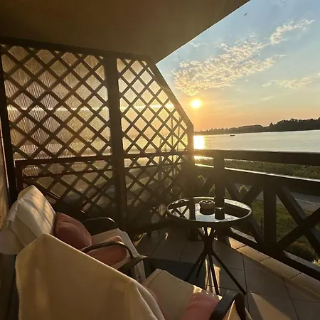 Chillout U Oli Nad Samym Jeziorem *